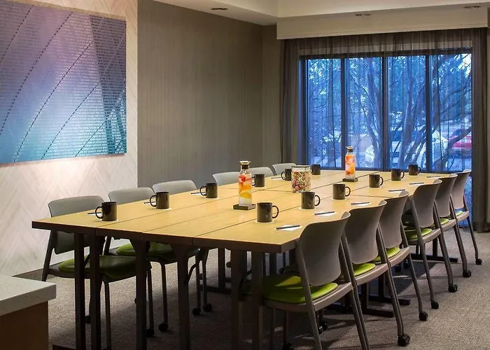 Hotel Springhill Chicago 3*